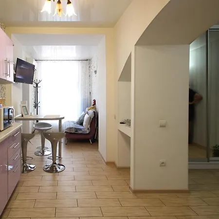 30 Troitska Street * Odessa